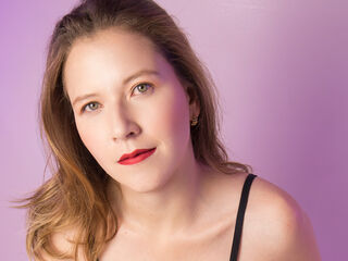 live cam girl LyraBloom