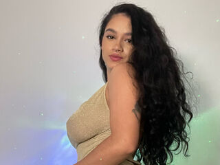 naked cam chatroom LyzGuzman