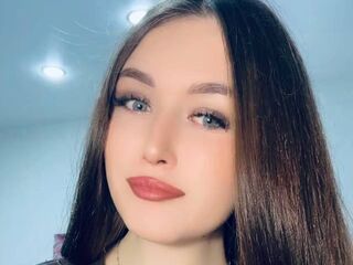 fingering girl MargotAniston