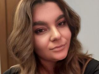 live webcam performer MeganDarcy