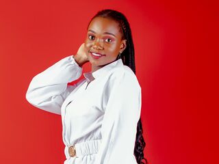 nude webcamgirl photo MintahDol