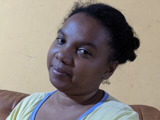 jasmin cam hooker MomoRazafy