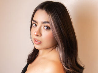 camslut video MyaFontaine