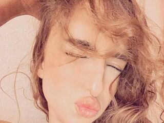 girl webcam show MyraRidler