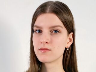 camslut webcam video MyrtieKatula