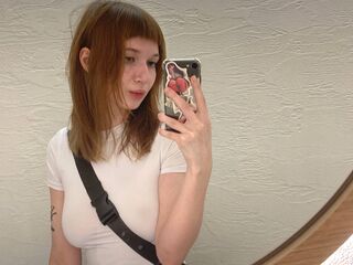 kinky webcam model NeomaSiniard