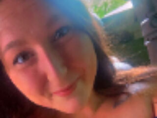 cam girl fingering pussy NicoleR