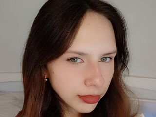 camwhore masturbating with vibrator OdelinaBarris