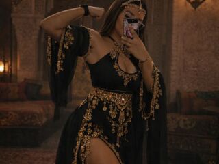 hot striptease cam PerlaZoey