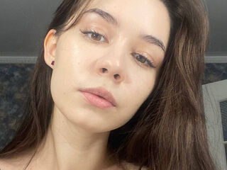 beautiful girlcam ReginaFaist