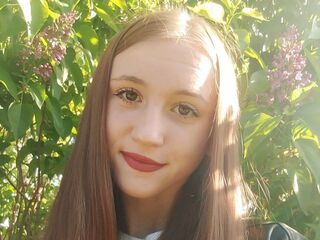 naked girl with webcam fingering pussy RickiCriblez