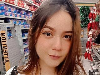 camwhore fingering pussy RouseAnn