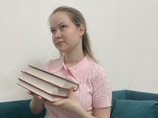 camgirl showing pussy SandieSpataro