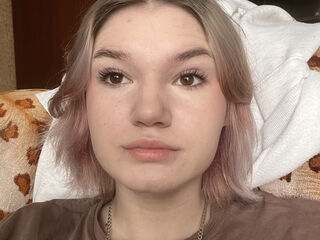 camgirl chatroom SaritaTobon