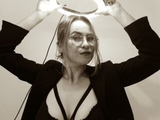 camgirl video chat room ScarletHanistom