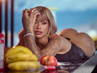 camgirl masturbating with vibrator ScarletThompsone