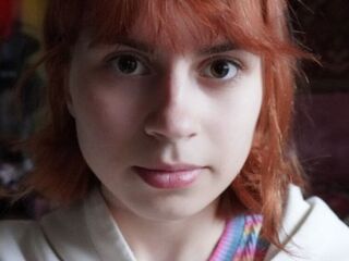 fingering webcamgirl SerafinaGoettl