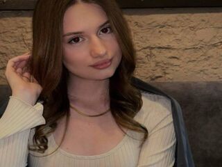 camwhore spreading pussy SereneLee