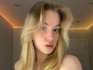 free nude cam ShalandaDaghita