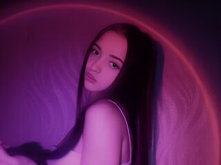 camgirl fingering pussy ShantellSaville