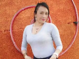 free chat room ShanteyLaurens