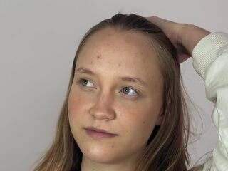 webcam chat SharriDougan