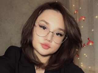 camgirl webcam ShielaQuam