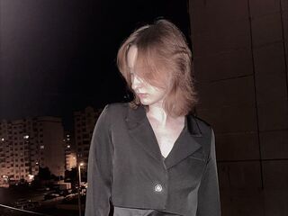 hot naked webcam girl ShirleenWiens