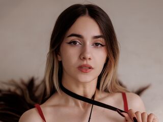 camgirl playing with dildo SlaviaSun