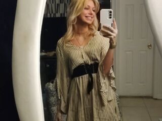 beautiful girl SuzySweetSteps