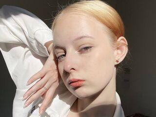 naked cam girl masturbating with sextoy TashaFogelquist