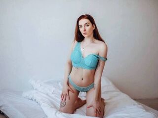 camgirl playing with sextoy UnaShadow