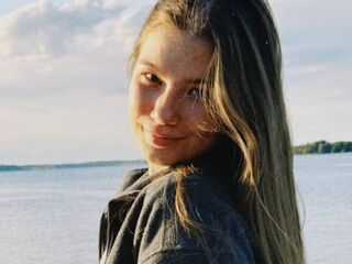 naked girl with webcam fingering pussy VanitaNadoff