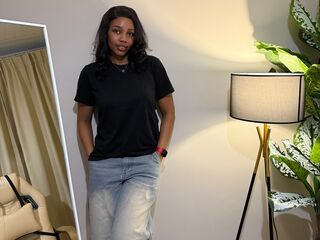 naked camgirl picture VixiLuma