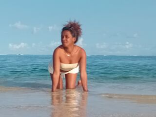 naked camgirl hasinatahina